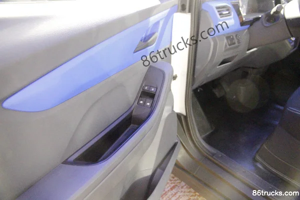 SAIC MAXUS EV30 version 2019 Zhiyun 2,4T 4,5 m essieu court camion fourgon électrique pur (batterie Mengguli) 35 kWh Cabine (3) | 86Trucks