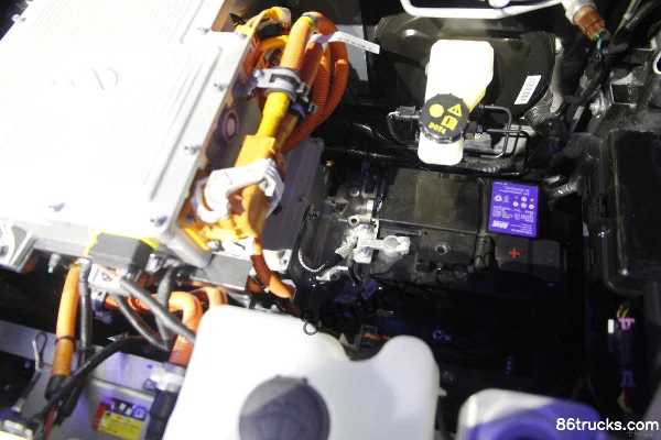 SAIC MAXUS EV30 version 2019 Zhiyun 2,4T 4,5 m essieu court camion fourgon électrique pur (batterie Mengguli) 35 kWh Châssis (3) | 86Trucks