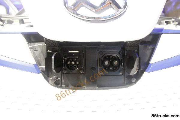 SAIC MAXUS EV30 version 2019 Zhiyun 2,4T 4,5 m essieu court camion fourgon électrique pur (batterie Mengguli) 35 kWh Châssis (1) | 86Trucks