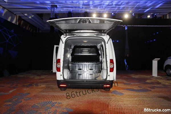 SAIC MAXUS EV30 version 2019 Zhiyun 2,4T 4,5 m essieu court camion fourgon électrique pur (batterie Mengguli) 35 kWh Carrosserie (1) | 86Tru
