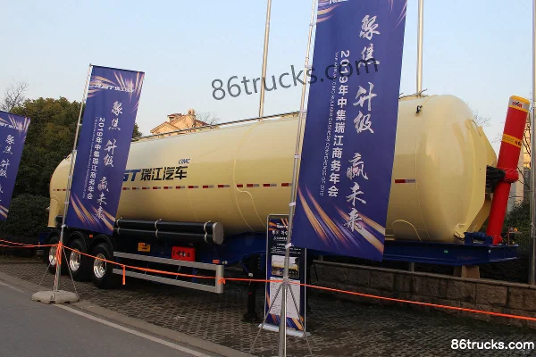 CIMC Ruijiang CIMC Ruijiang 58-cubic-meter series powder tank semi-trailer