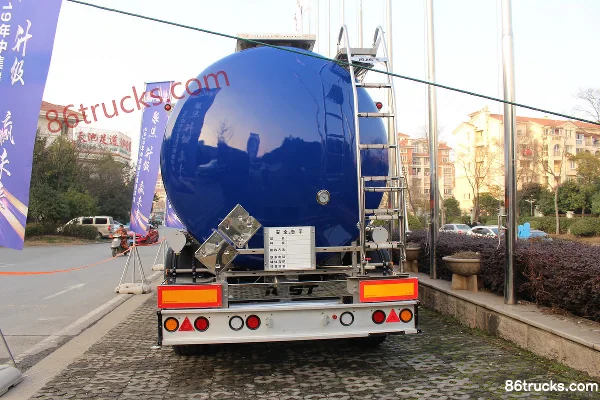 CIMC Ruijiang 43m³ flammable liquid tank transport semi-trailer Exterior (3) | 86Trucks