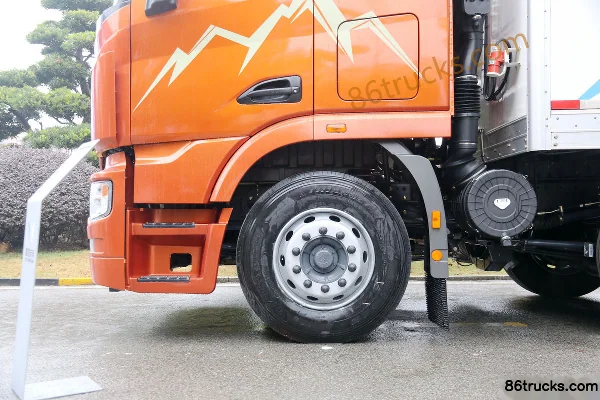 Union Truck U 350 heavy truck 350 hp 6X2(8 wheels) refrigerated truck (China VI) Chassis (2) | 86Trucks