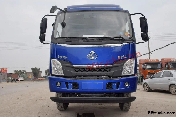 Dongfeng Liuqi Chenglong L3 170 hp 4X2(6 wheels) 7.7m Crew Cab Wing Opening Van Cargo Truck Exterior (2) | 86Trucks