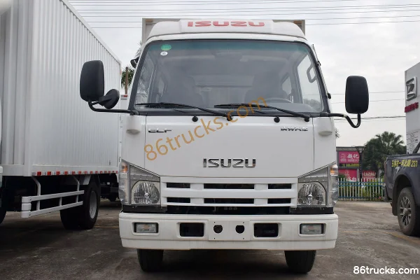 Isuzu 100P 130 ch 4X2(6 roues) camion léger fourgon double cabine 3,245 m Extérieur (2) | 86Trucks