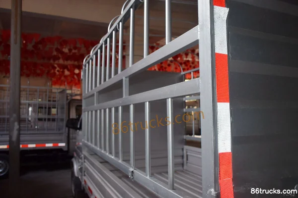 Changan Kuayue Xinbao MINI 1.2L 88hp 4X2(6 wheels) 3.05m single-row stake truck micro truck Body (3) | 86Trucks