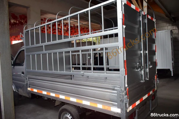 Changan Kuayue Xinbao MINI 1.2L 88hp 4X2(6 wheels) 3.05m single-row stake truck micro truck Body (2) | 86Trucks