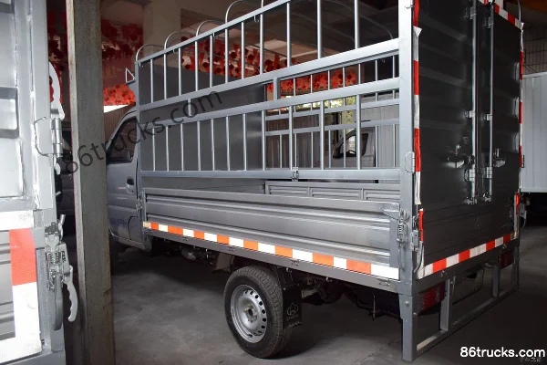 Changan Kuayue Xinbao MINI 1.2L 88hp 4X2(6 wheels) 3.05m single-row stake truck micro truck Body (1) | 86Trucks