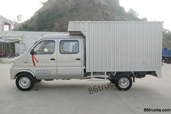 Changan Kuayue Xinbao MINI 1.2L 88hp 4X2(6 wheels) 2.535m double-row van micro truck (dual rear wheels) Exterior (3) | 86Trucks