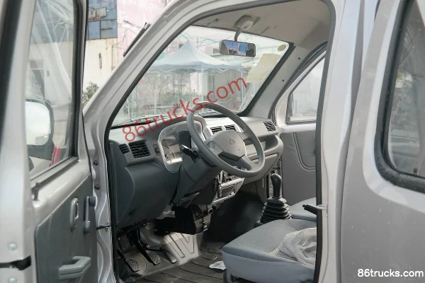 Changan Kuayue Xinbao MINI 1.2L 88hp 4X2(6 wheels) 2.535m double-row van micro truck (dual rear wheels) Cab (3) | 86Trucks