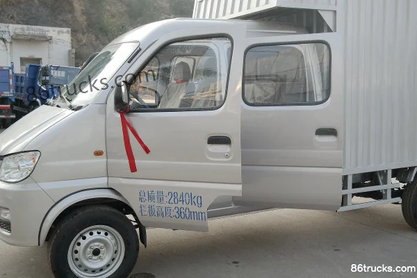 Changan Kuayue Xinbao MINI 1.2L 88hp 4X2(6 wheels) 2.535m double-row van micro truck (dual rear wheels) Cab (1) | 86Trucks