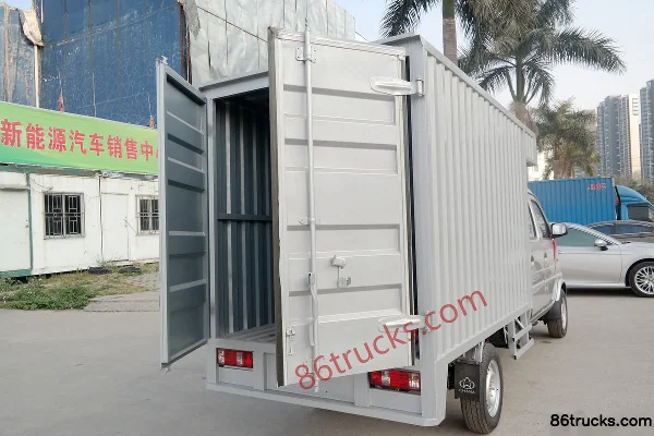 Changan Kuayue Xinbao MINI 1.2L 88hp 4X2(6 wheels) 2.535m double-row van micro truck (dual rear wheels) Body (1) | 86Trucks