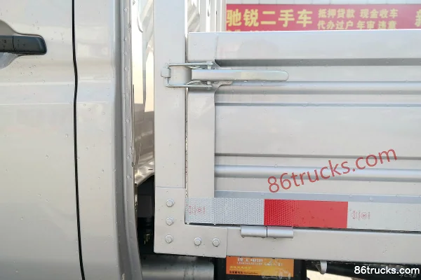 Changan Kuayue Wang X1 Standard Edition 1.5L CNG 97 hp 4X2(6 wheels) 2.71m double-row flatbed micro truck (China VI) Body (1) | 86Trucks