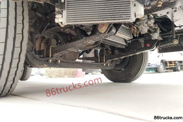 JMC Kaiyun Upgraded 116 hp 4X2(6 wheels) 2.635m Double Row Flatbed Light Truck JX1044TSCA25 Chassis (1) | 86Trucks