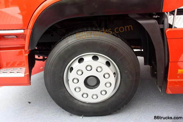 Dongfeng Commercial Vehicle Tianlong Heavy Truck 385 hp 6X4(10 wheels) AMT Automatic Tractor Truck Chassis (1) | 86Trucks
