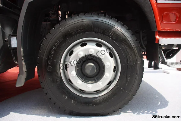 Dongfeng Commercial Vehicle Dalishen Heavy Truck 350 hp 6X4(10 wheels) Dump Truck Chassis (2) | 86Trucks