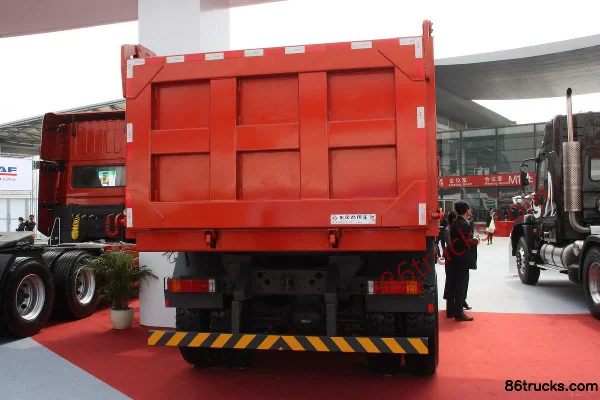 Dongfeng Commercial Vehicle Dalishen Heavy Truck 350 hp 6X4(10 wheels) Dump Truck Exterior (3) | 86Trucks