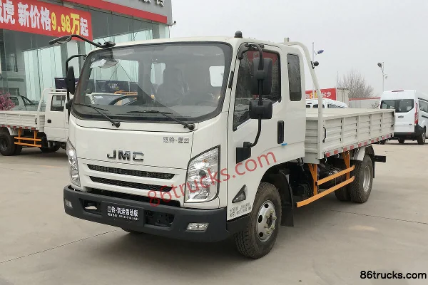 JMC Kaiyun Strong Edition Light-Duty Luxury Model 129 hp 4X2(6 wheels) 3.7m Cab-Chassis with Flatbed (Wide Body) Exterior (3) | 86Trucks
