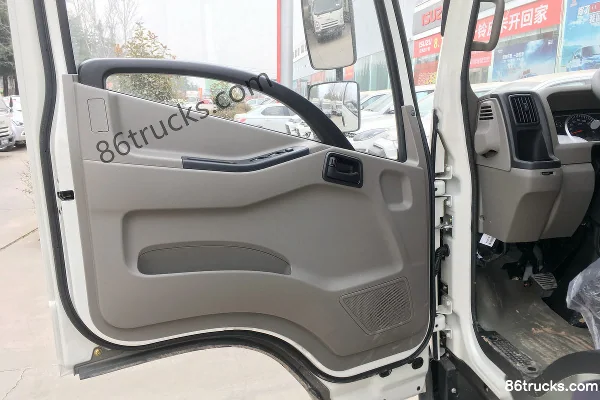 JMC Kaiyun Strong Edition Light-Duty Luxury Model 129 hp 4X2(6 wheels) 3.7m Cab-Chassis with Flatbed (Wide Body) (1) | 86Trucks