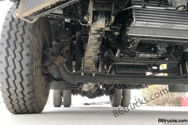 JMC Kaiyun Strong Edition Light-Duty Luxury Model 129 hp 4X2(6 wheels) 3.7m Cab-Chassis with Flatbed (Wide Body) (2) | 86Trucks