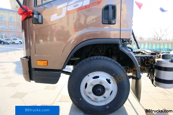 FAW Jiefang J6F 150 hp 4X2(6 wheels) standard version 4.21m single-row cage light truck Chassis (1) | 86Trucks