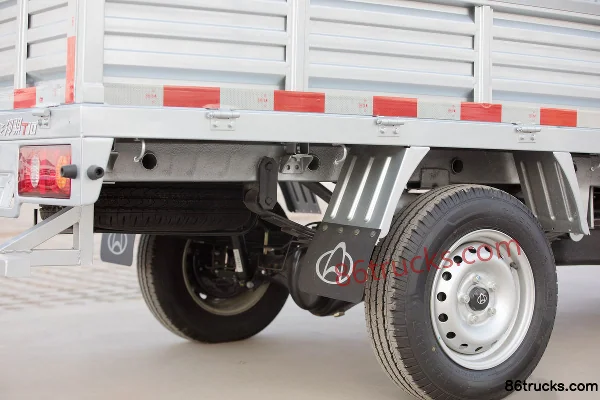 Ankai Shenqi T10 Standard Type 1.5L 112 hp 4X2(6 wheels) Gasoline 3.01m Single Row Grain Carrier Mini Truck Chassis (3) | 86Trucks