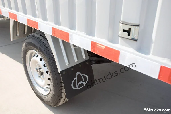 Ankai Shenqi T10 Version Standard 1,5 L 112 ch 4X2(6 roues) Essence Camion plateau 3,07 m cabine simple Châssis (2) | 86Trucks