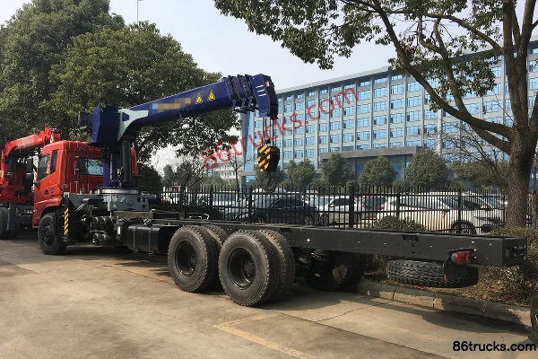 Dongfeng Special Chassis 270hp 6X4(10 wheels) Truck-mounted Crane (Chengliwei Brand) Exterior (3) | 86Trucks