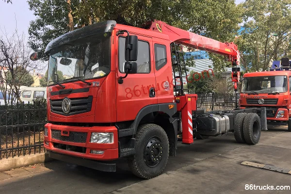 Chengliwei Chengliwei Dongfeng Chassis truck-mounted crane