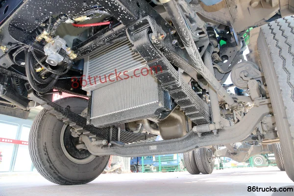 Sinotruk HOWO MANH3 160 ch 4X2(6 roues) camion léger fourgon à cabine simple 4,2 m (8 vitesses) Châssis (3) | 86Trucks