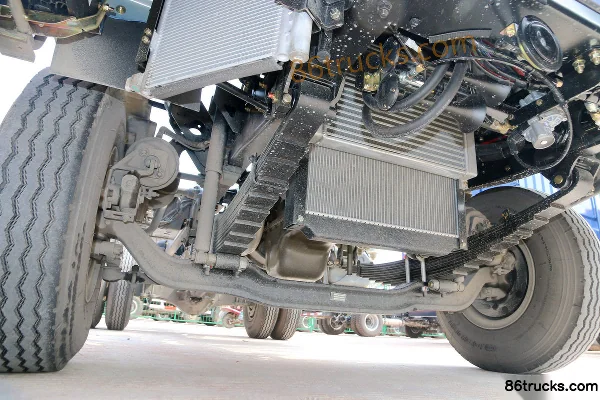 Sinotruk HOWO MANH3 160 ch 4X2(6 roues) camion léger fourgon à cabine simple 4,2 m (8 vitesses) Châssis (1) | 86Trucks