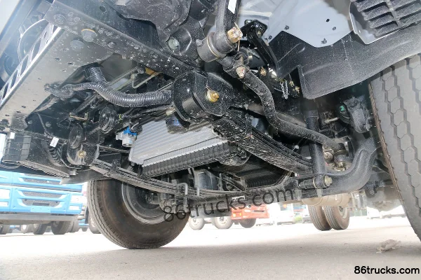Foton Aoling CTS 131hp 4X2(6 wheels) 4.14m Single Row Van Light Truck (Beijing V) Chassis (2) | 86Trucks