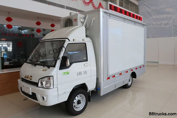 Yuanwang 60hp 4X2(6 wheels) 3.2m Single Row JAC Chassis Promotion Truck Exterior (2) | 86Trucks
