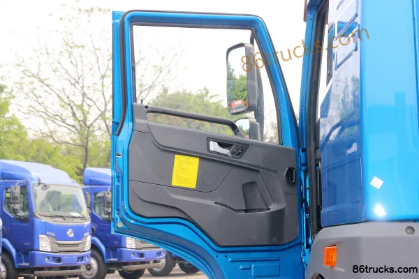 FAW Jiefang Qingdao Han V 260 ch 6X2(8 roues) camion porteur à ridelles 9,5 m (pont arrière 435) Cabine (1) | 86Trucks