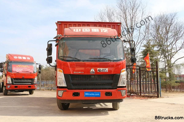 Sinotruk HOWO Tongshuai 141 hp 4X2(6 wheels) 4.15m single-row sales van truck Exterior (2) | 86Trucks