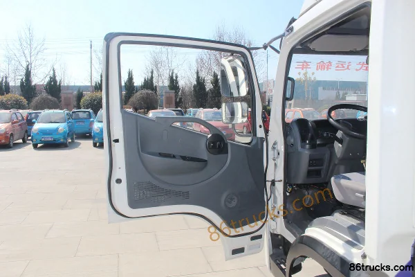 Shifeng Fengchi 4.5T 4.04m Single-row Pure Electric Van Light Truck 4X2(6 wheels) Interior (1) | 86Trucks