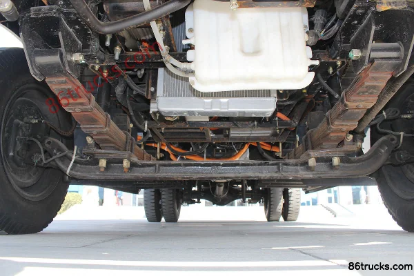 Shifeng Fengchi 4.5T 4.04m Single-row Pure Electric Van Light Truck 4X2(6 wheels) Chassis (1) | 86Trucks
