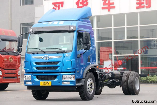 FAW Jiefang Qingdao Long V Medium Truck 2.0 180 hp 4X2(6 wheels) 6.2m stake truck Exterior (3) | 86Trucks