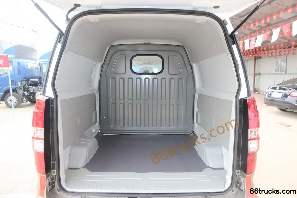 Jinbei New Hiace 2016 Luxury 112 hp 2.2L passenger van Body (1) | 86Trucks
