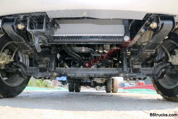 NanJun Ruiyi F Series 1.5L 112 hp 4X2(6 wheels) Gasoline 2.71m Double Row Side Panel Micro Truck Chassis (2) | 86Trucks