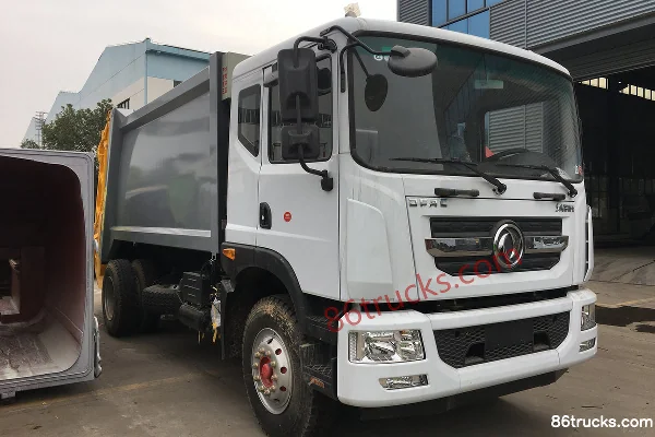 Dongfeng Duolika D9 170 hp 4X2(6 wheels) Compressed Garbage Truck (Chengliwei Brand) Exterior