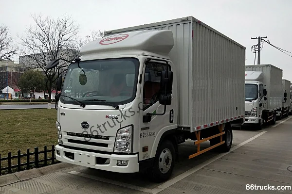 Qiling Auto H300 116hp 4X2(6 wheels) 4.125m single-row sales truck Exterior (3) | 86Trucks