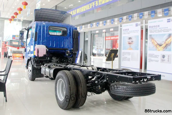 JAC New Shuailing K340 130 ch 4X2(6 roues) camion fourgon léger à cabine demi-avancée 3,8 m Extérieur (3) | 86Trucks