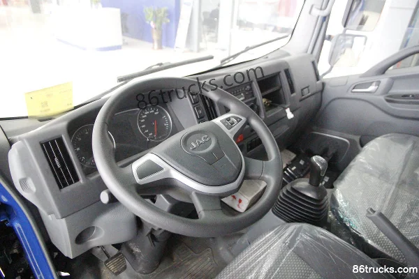 JAC New Shuailing K340 130 ch 4X2(6 roues) camion fourgon léger à cabine demi-avancée 3,8 m (2) | 86Trucks