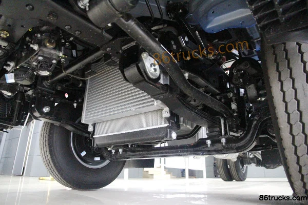 JAC New Shuailing K340 130 ch 4X2(6 roues) camion fourgon léger à cabine demi-avancée 3,8 m Châssis (3) | 86Trucks