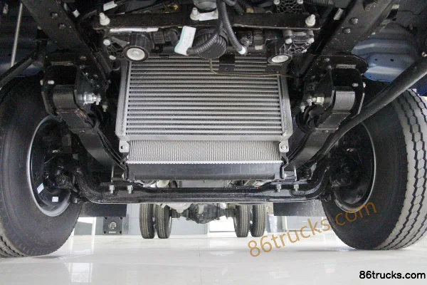 JAC New Shuailing K340 130 ch 4X2(6 roues) camion fourgon léger à cabine demi-avancée 3,8 m Châssis (2) | 86Trucks