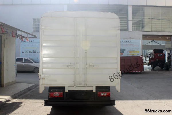 FAW Hongta FAW Jiefang Baling 78 hp 4X2(6 wheels) 2.4m double-row stake truck light truck (520) Exterior (3) | 86Trucks