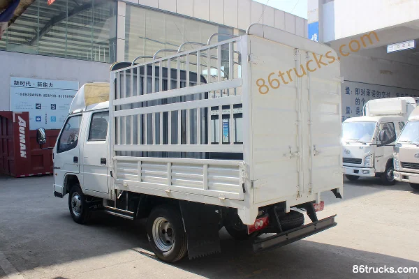 FAW Hongta FAW Jiefang Baling 78 hp 4X2(6 wheels) 2.4m double-row stake truck light truck (520) Exterior (2) | 86Trucks