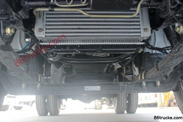 FAW Hongta FAW Jiefang Baling 78 hp 4X2(6 wheels) 2.4m double-row stake truck light truck (520) Chassis (2) | 86Trucks
