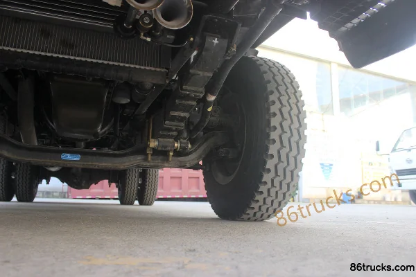 FAW Hongta FAW Jiefang Gongshi 120hp 4X2(6 wheels) 5.3m semi-row van light truck Chassis (3) | 86Trucks